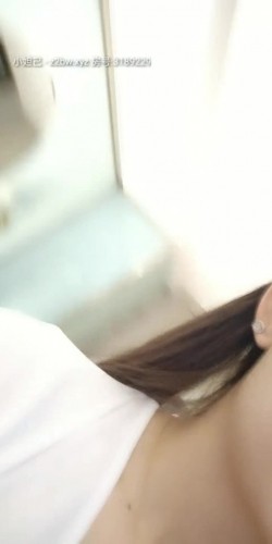 【浙江奶妈】颜值极品美少妇，酒店情趣护士，露脸喷奶，软软酥酥的小奶胸，纯白的母乳，挤奶真好看！ 截图8