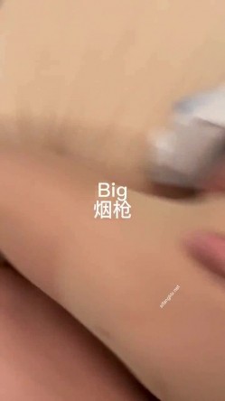 推特优质超强调教大佬玩女高手重庆烟枪 万磁王 凝望等新品失控潮喷边肏边喷一字马虐阴都是极品模特完整时长 截图5