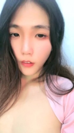 年末来了个王炸 曾经面试过北影的极品大美女【冷冷要命】脸蛋精致高级，气质一流，蝴蝶逼模特身材黑丝，完美女神必看 截图6