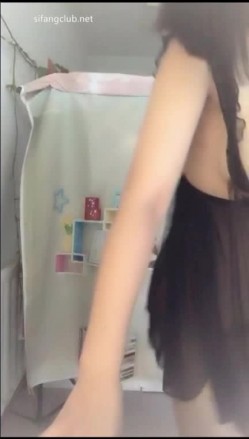 【真●喷水】【申爱】御姐轻熟女露奶抠逼喷水大秀，撸之 截图12