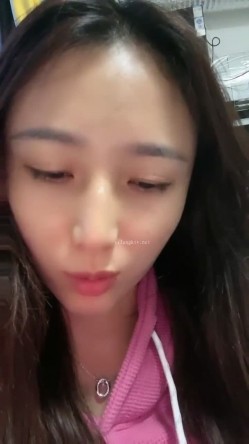 极品30岁小少妇~良家兼职，【终于尼】，全裸抠逼自慰 超爽，家中，真实刺激，骚气侧漏撩人尤物 截图16