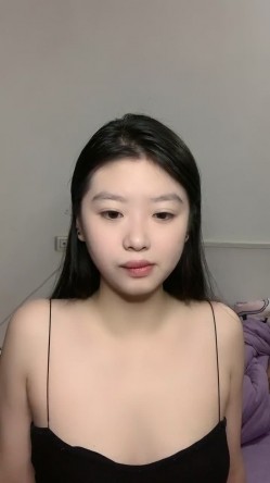 可爱学妹，暑期下海赚学费生活费，【不爱吃生蚝】，粉嘟嘟清纯校园风，安全期放心让男友内射，叫床声超好听 截图2