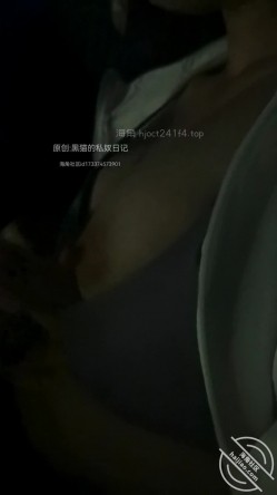 黑猫原创老师夏天的时候和老师在电影院 截图4