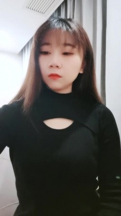 美少女，强烈推荐，【乔公主】校花女神~!清纯可爱~沐浴~抠逼掰穴~流白浆~喷鼻血，刺激 截图5