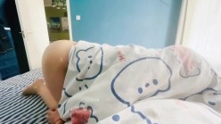 《极品反差骚妻泄密》推特S级身材美艳翘臀女神【小可爱】不雅私拍~旅游露出性爱野战公共场所啪啪各个地 截图2