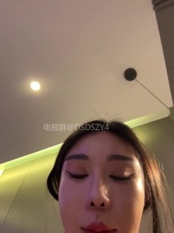 ️新晋主播【linjianvhai】极品网红脸御姐、长腿黑丝高跟职业装 截图3