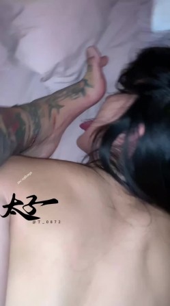 【重磅核弹】超高颜值车模女神【太子妃】SM调教露出啪啪 截图5