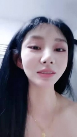 外围清秀女神~【小野猫】酒店偷拍约炮粉丝+道具自慰喷水 截图9