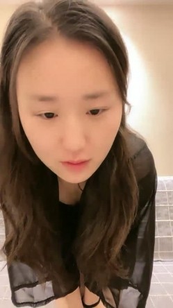 新人！长腿校花被干了~【喇叭花】高跟黑丝~狂射不止~！目测身高1米8~ 截图1