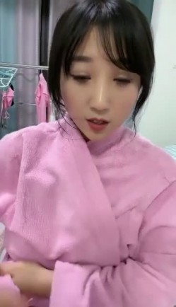 【极品御姐】【云朵很甜】合集巨乳良家姐内射骚逼吸烟 截图14