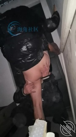 海角【我把骚邻居少妇骑】合集，邻居生病发热操她38度的热逼，被她老公发现了 截图1