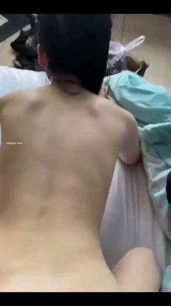 百度云泄密【良家交流群】收费交流群流出夫妻情侣分享、偷情、3P偷拍等 截图12