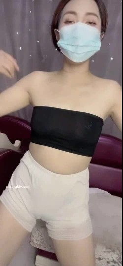 快手颜值御姐【阿燕(貂蝉姐姐)】激情裸舞，大尺度自慰，大胆掰逼 截图4