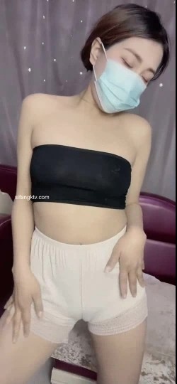 快手颜值御姐【阿燕(貂蝉姐姐)】激情裸舞，大尺度自慰，大胆掰逼 截图11