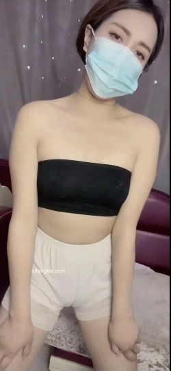 快手颜值御姐【阿燕(貂蝉姐姐)】激情裸舞，大尺度自慰，大胆掰逼 截图14