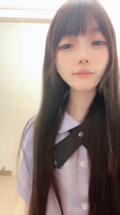 ️入行即巅峰，新人超美校花【萱萱喵吖】下海福利，脸穴同框道具自慰高潮脸，爽死了 截图12
