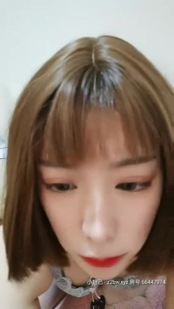 瑶瑶S686高颜值苗条短发妹和炮友啪啪，白色丝袜特写口交骑坐自己动后入猛操 截图2
