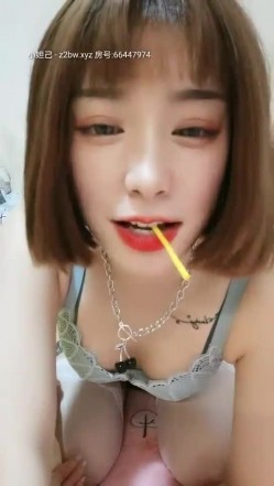 瑶瑶S686高颜值苗条短发妹和炮友啪啪，白色丝袜特写口交骑坐自己动后入猛操 截图7