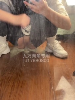 顶推重磅福利，大神高价自购海角万人追踪反差婊【胡九万（原小芳姐姐）】最全合集，性奴调教啪啪各种花样，秒懂下 截图6