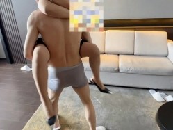 《极品反差 淫妻》价值千元顶级山东绿帽癖NTR淫乱夫妇【小气质】私拍诚邀各界实力单男3P露出相当火爆完整合集 截图11
