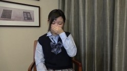 fc2ppv-2389900 【閲覧注意】10代現役生。処女喪失の瞬間。「できません..お金いらないので帰ります…」願い叶わず容赦なくハメられ痛みに耐えながらも大号泣、まさかの大量中出しにて人生終了。 截图6