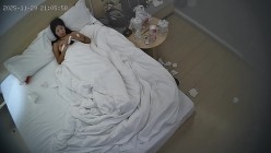 酒店偷拍 连续两天入住情侣气质甜美又身材不错的美女喜欢上位榨取男友精液 截图3