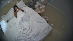酒店偷拍 连续两天入住情侣气质甜美又身材不错的美女喜欢上位榨取男友精液 截图15