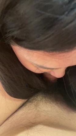 北京石景山第四位女主，被逼着喝尿，女主都哭了，口交达人上线，口活已经炉火纯青，大肉棒用力插进肥美的大屁股 截图16