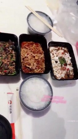极品巨臀模特女神【琰十一】最新付费福利，穷人女神富人母狗，高端美女疯狂性爱享乐 截图16