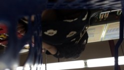 CD大师地铁超市贴身高清特写超多漂亮小姐姐的裙底春色亮点太多不穿内裤毛茸茸的鲍鱼T内情趣内 截图4
