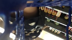 CD大师地铁超市贴身高清特写超多漂亮小姐姐的裙底春色亮点太多不穿内裤毛茸茸的鲍鱼T内情趣内 截图6