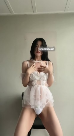 《淫妻少妇控必备》一夜爆火推特顶逼王！极品身材白领美少妇【6金】最新千元频道长时劲曲抖臀裸舞，巴 截图8