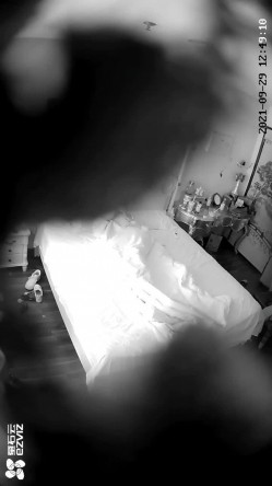 萤石云欣赏大中午青年男女开房滚床单长发美女身材真好全程主动女上搞完了还给擦擦鸡巴上粘的淫水 截图6