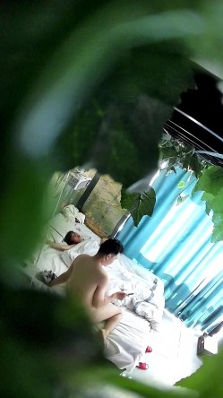 酒店偷拍精品 ️优质上等台大学生情侣玩的淫荡各种姿势操凌空抱着操 截图7
