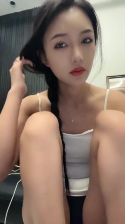 极品御姐【玩你很难吗】美乳诱惑 美腿丝袜 道具抽插 后入暴操 自慰喷尿 爽的不行 截图5