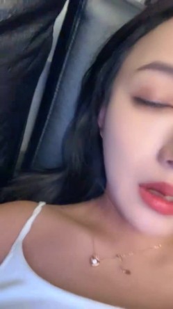 极品御姐【玩你很难吗】美乳诱惑 美腿丝袜 道具抽插 后入暴操 自慰喷尿 爽的不行 截图15