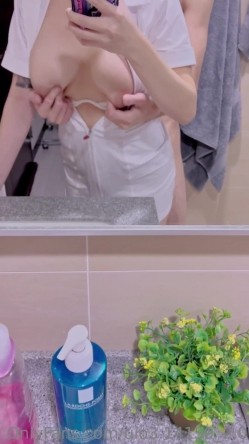 巨乳骚货『李葵』最新性爱订阅私拍 与炮友激情做爱 爆奶前后一晃一晃 爆浆内射 截图6
