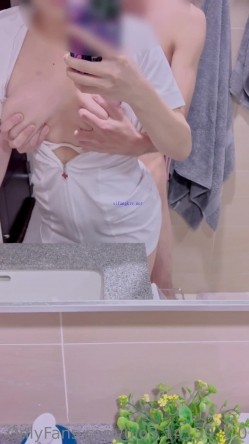 巨乳骚货『李葵』最新性爱订阅私拍 与炮友激情做爱 爆奶前后一晃一晃 爆浆内射 截图7