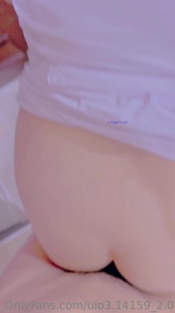 巨乳骚货『李葵』最新性爱订阅私拍 与炮友激情做爱 爆奶前后一晃一晃 爆浆内射 截图13