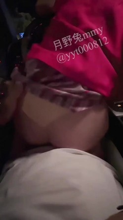 富豪包养极品空姐尤物「月野兔mmy」全量推特资源 肛交、3P、献妻、野外露出、车震 截图12