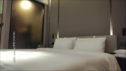 步宾探花-第二场 黑衣大胸少妇镜头前玩B 床边侧入后入表情清晰可见 截图5