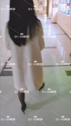 【超顶 ️绿帽大神】91小懒猫 调教母狗校花女友甄选 露出自慰取外卖惊呆小哥 共享极品娇媚女友 越漂亮越反差会玩 截图11
