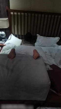广东小美女刘悦萱人前清纯女神 人后被干爹调教成淫荡母狗捆绑扇臀扇脚 口交爆操视频流出 截图13