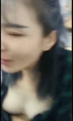 网爆门事件推特社交流出没戴胸罩的学妹和男朋友在教室啪啪对白很有内涵 截图9