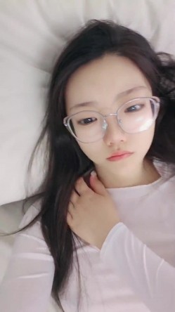 清纯眼镜妹被干【07极品花】多场舌吻 吃鸡 舔逼 抱起来猛操 倒挂金钩 无套啪啪干爽 截图1