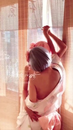 稀有露脸 高端ACG业界女神爆机少女 喵小吉 8月番微醺时刻绮怀零世界的异生活怪物猎人精品私拍 截图9