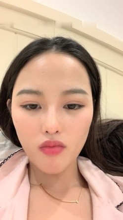 高颜值胸前纹身妹子全裸自慰秀近距离特写 揉搓粉穴呻吟娇喘非常诱人 截图13