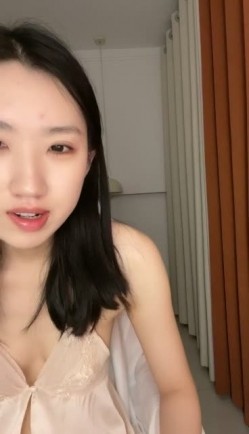 重磅！兄弟们！最正宗校花来啦，【麻辣香锅】，大学生，完美身材，阴毛这么旺盛欲望强烈 截图5