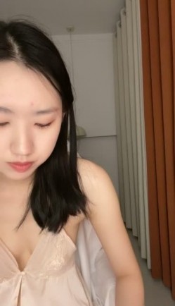 重磅！兄弟们！最正宗校花来啦，【麻辣香锅】，大学生，完美身材，阴毛这么旺盛欲望强烈 截图7