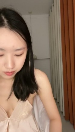 重磅！兄弟们！最正宗校花来啦，【麻辣香锅】，大学生，完美身材，阴毛这么旺盛欲望强烈 截图8